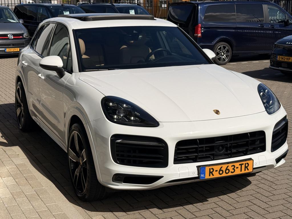 Porsche Cayenne 3.0 | sportdesign | pano | sportchrono | luchtvering | acc 