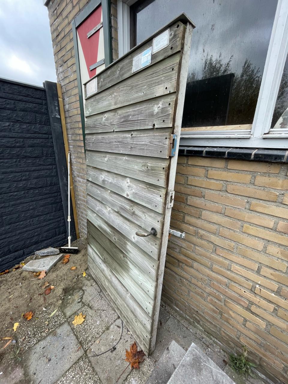 Houten poort. 180x98,5