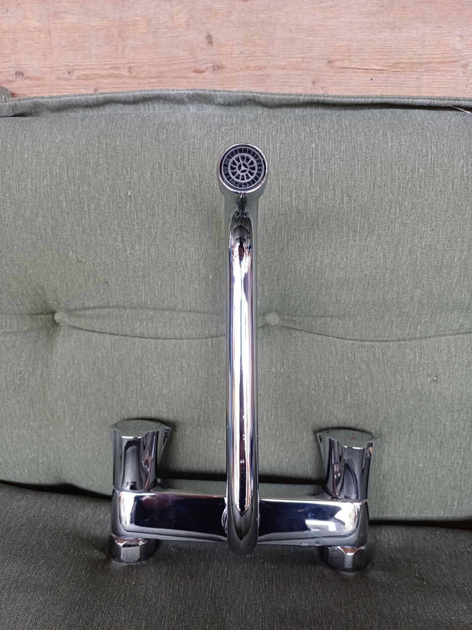 Gootsteen wandkraan. GROHE