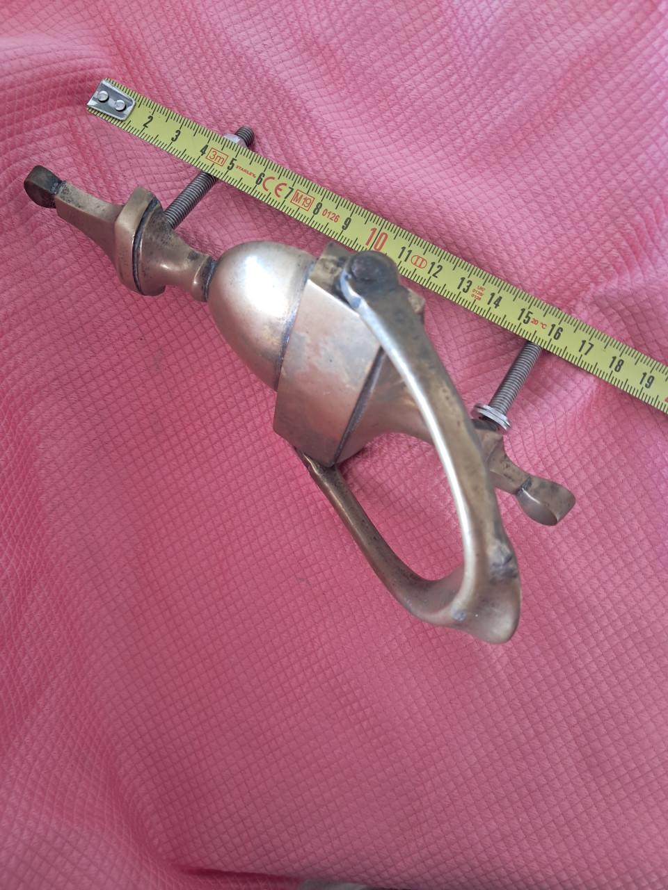 Antiek bronzen deurklopper