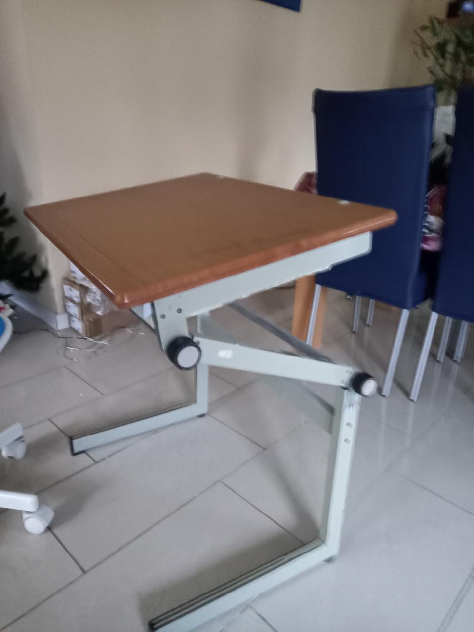 Kinder bureau met bureaustoel