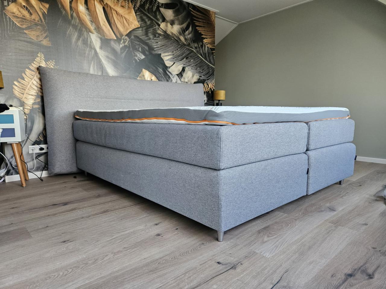 Tweepersoonsbed (1.80x2.10) in goede staat te koop