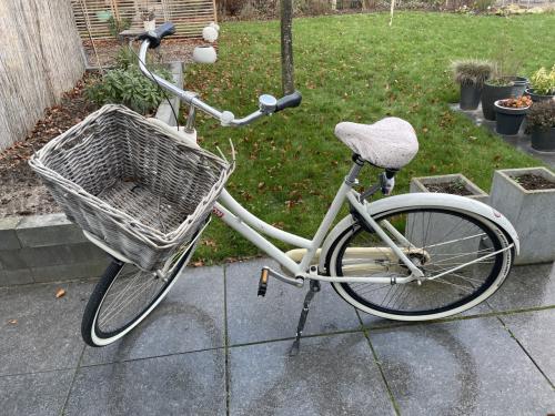 Witte dames fiets