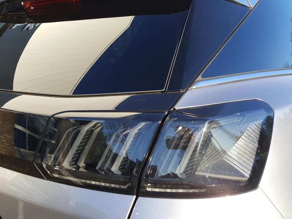 Peugeot 3008 1.6 puretech 180pk s&amp;s eat8 gt