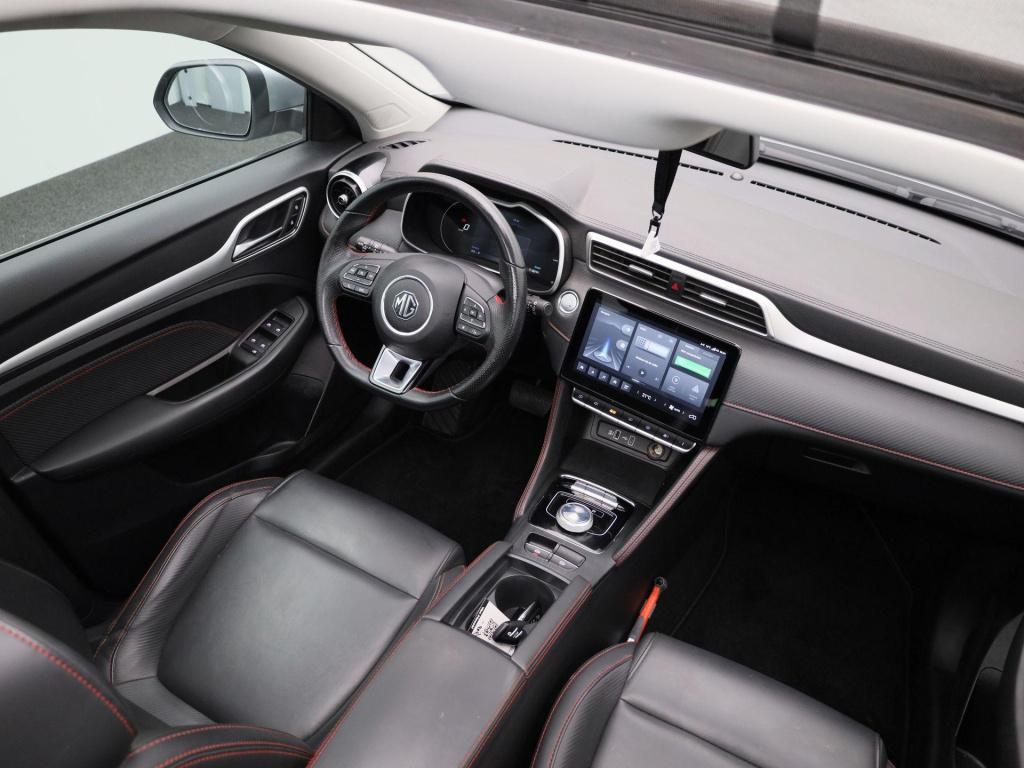 MG Zs Ev long range luxury 70 kwh 3-fase 11kw-lader | leder | panoramadak |