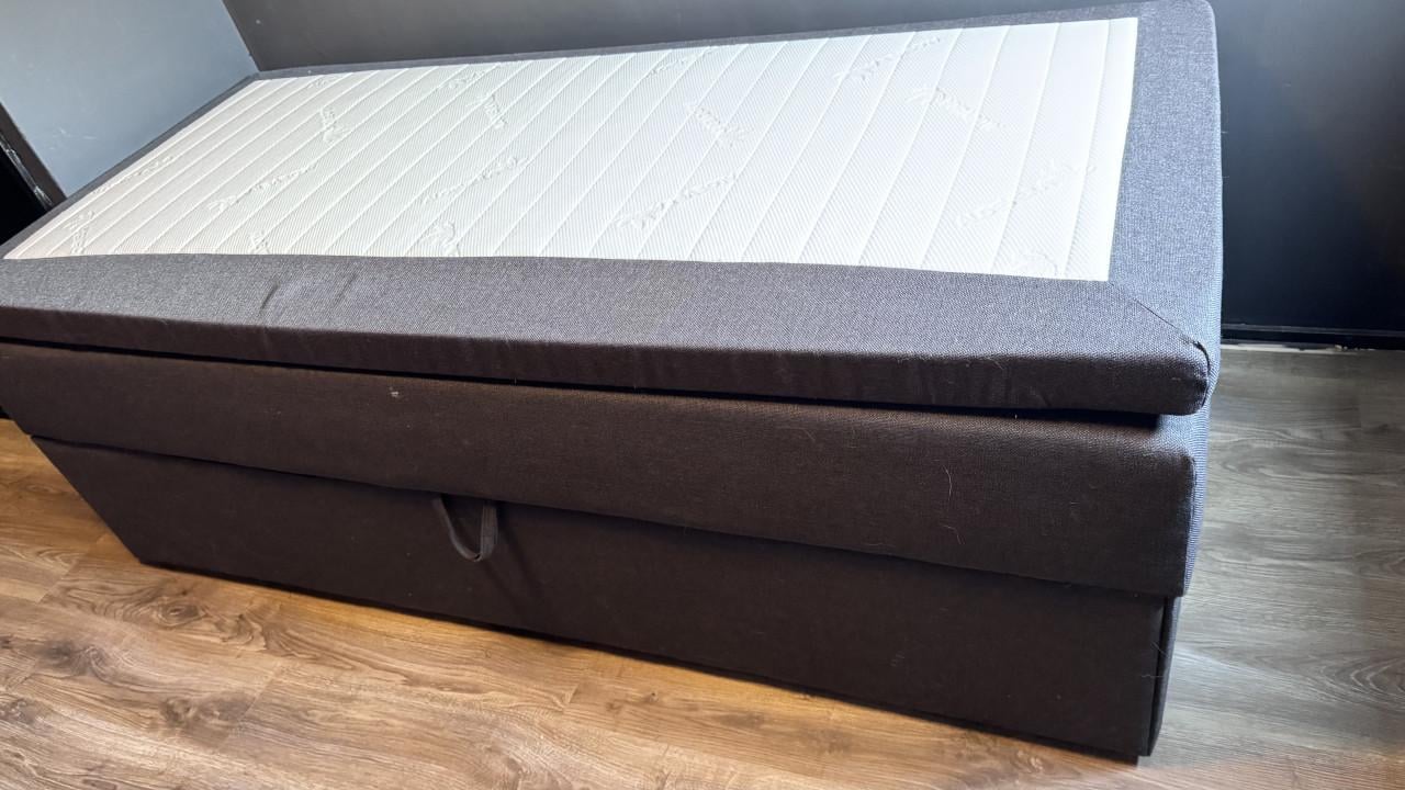 1persoons bed boxspring