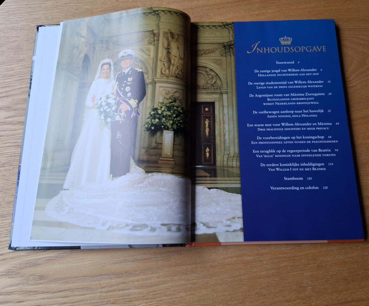 Twee boeken Koninklijk Huis