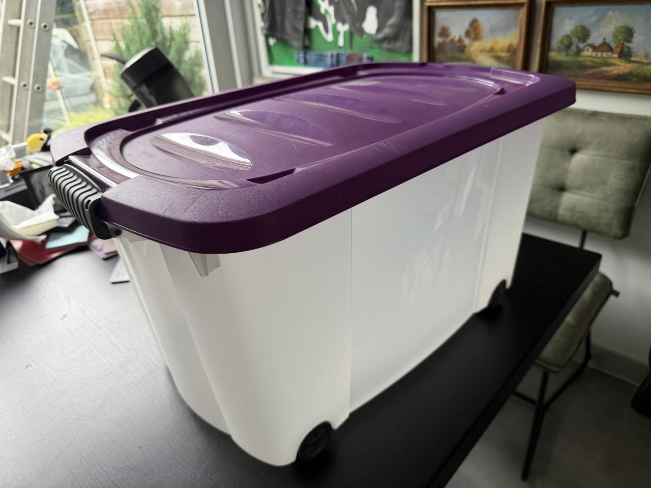 Plastic containers met deksel