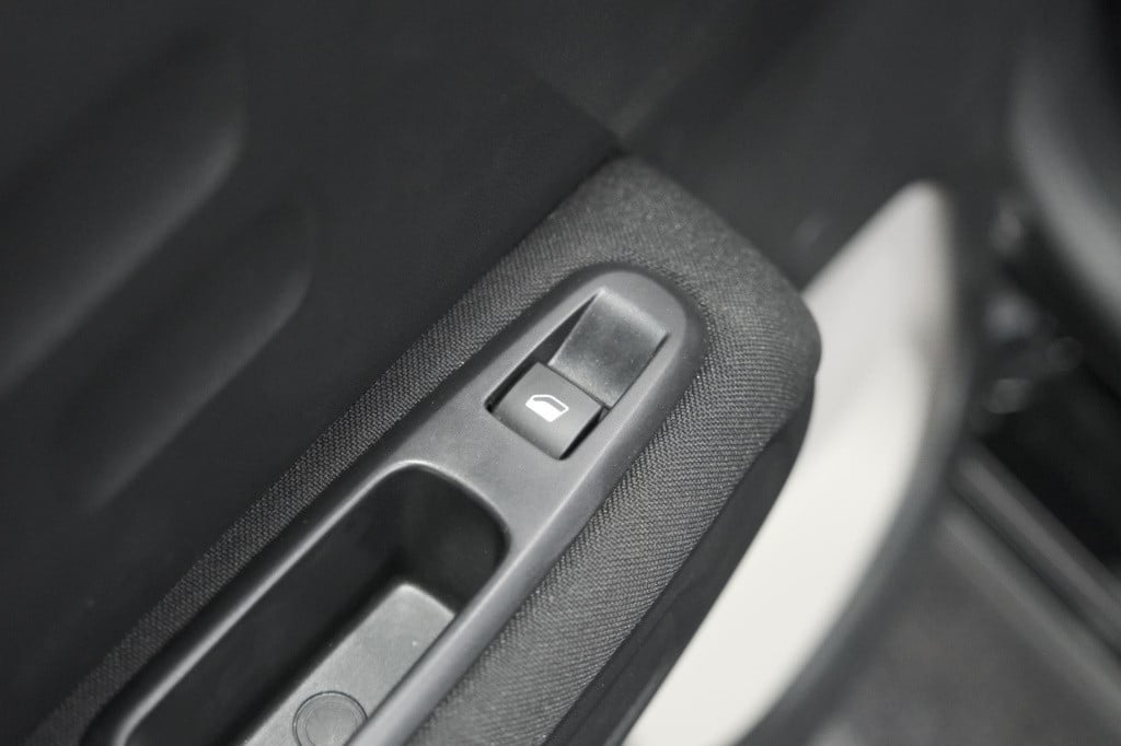 Citroen C3 puretech 110 eat6 max | apple carplay | parkeersensoren | 16 inc