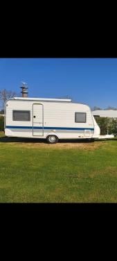 Caravan hobby 460
