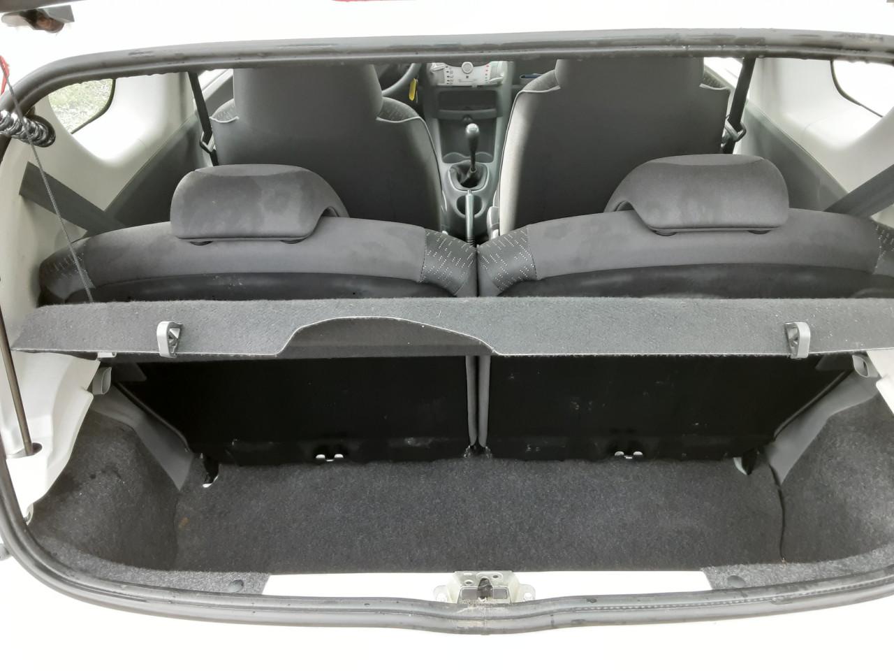 Peugeot 107 1.0-12V Millesim 200