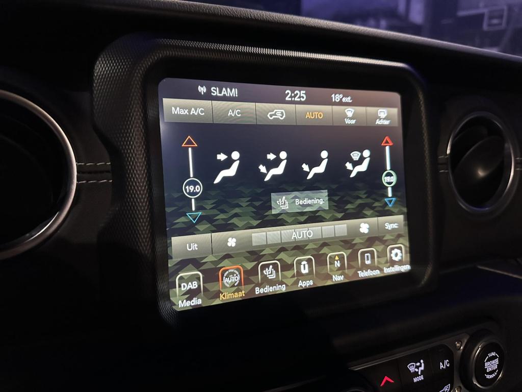 Jeep Wrangler unlimited 4xe 380 sahara *acc*camera*leer*sarge green clear c