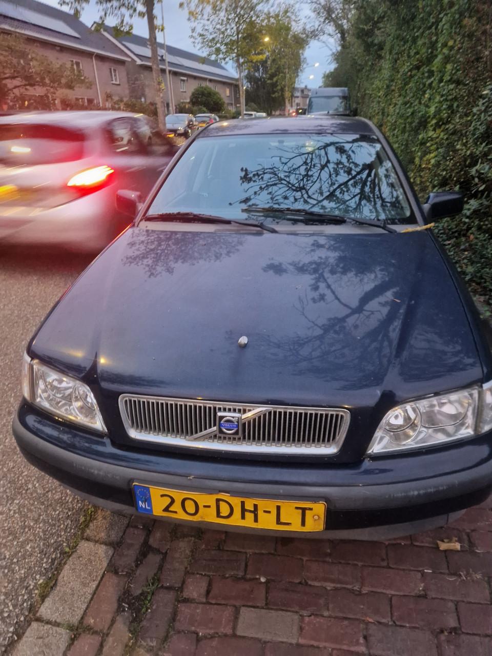 VOLVO V40