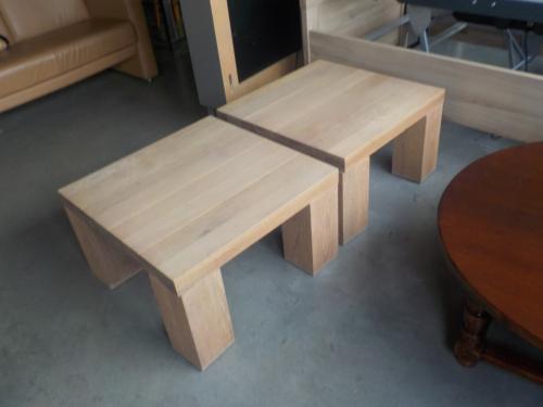 2 zware geheel massieve salontafel 70 x 70 cm bladdikte 6 cm hoog setprijs