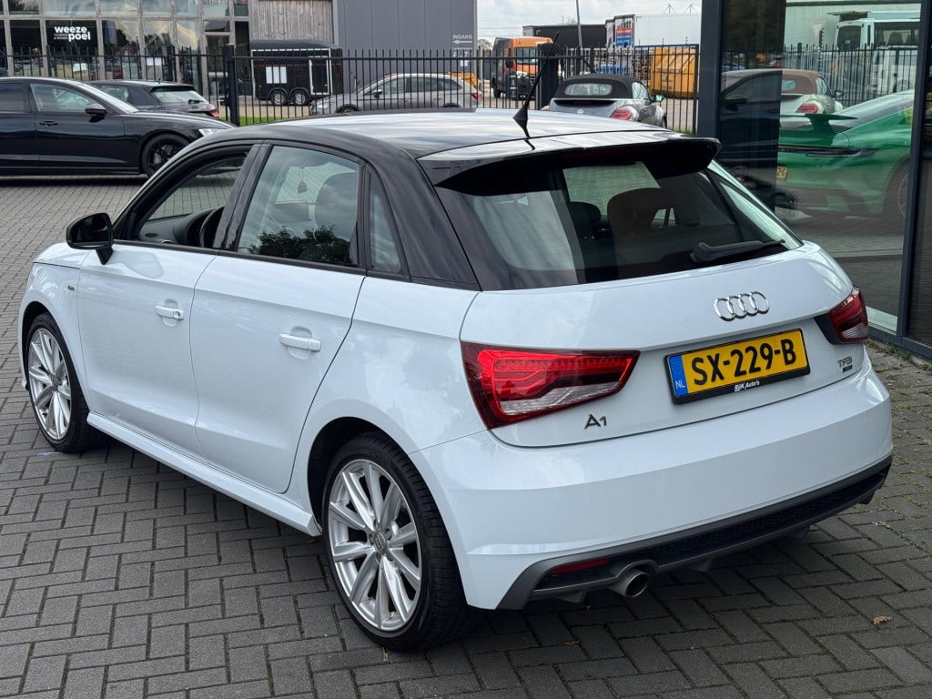 Audi A1 Sportback 1.0 tfsi s-line * navigatie * cruise control * nap