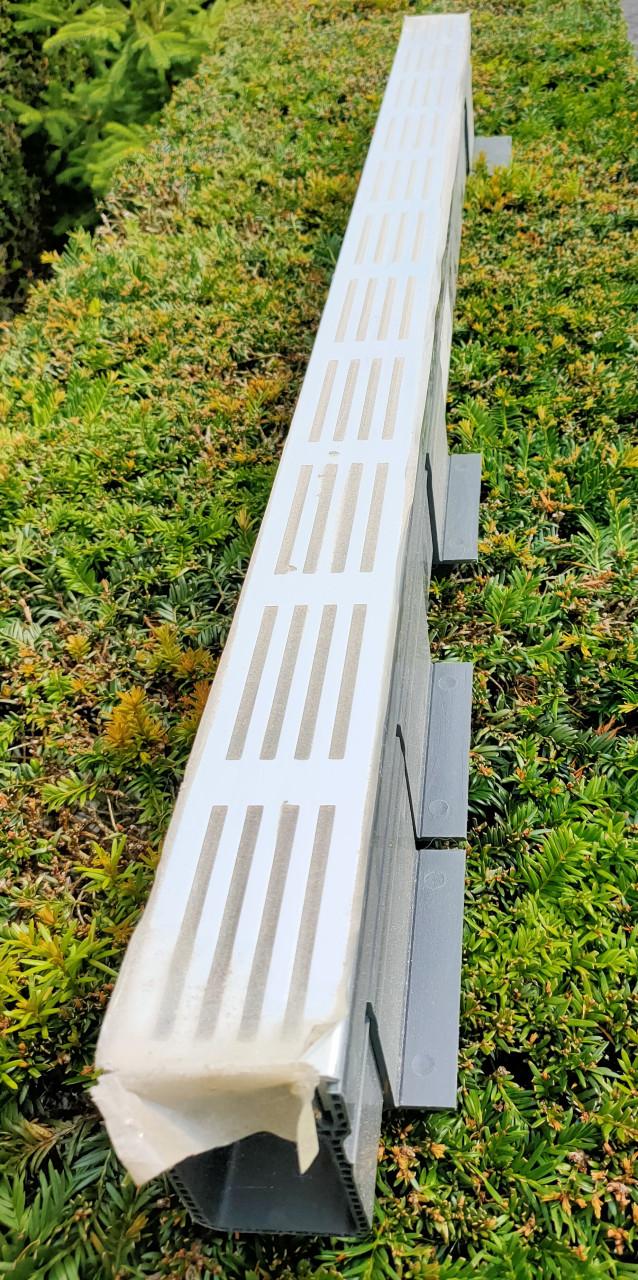 ACO Lijngoot (1 meter) met diverse koppelstukken.