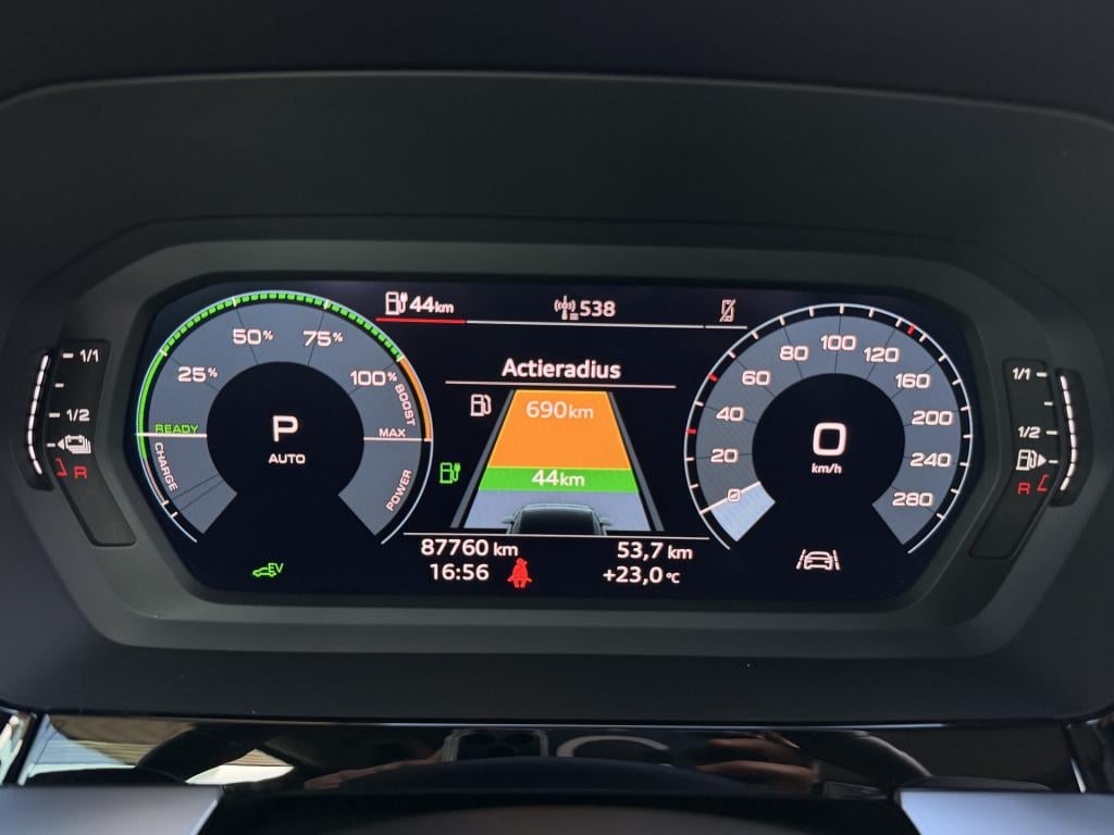 Audi A3 sportback 40 tfsi e edition | pano | cruise | drive select | lane a