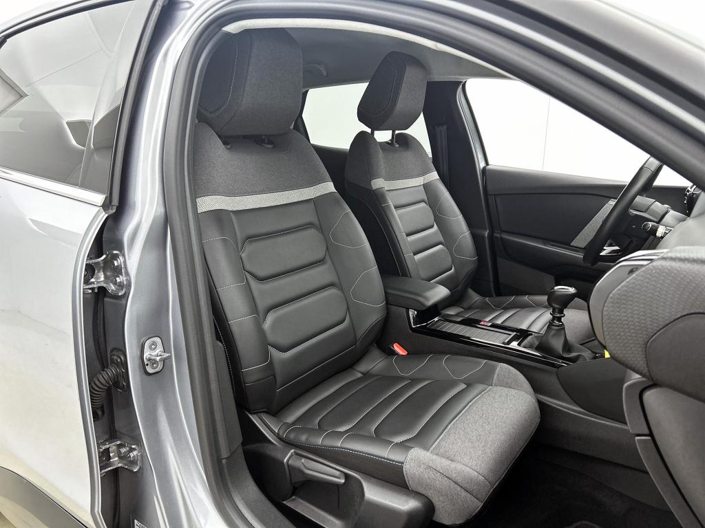 Citroen C4 130 pk shine | rijklaar | head-up display | 360 camera | stoelve