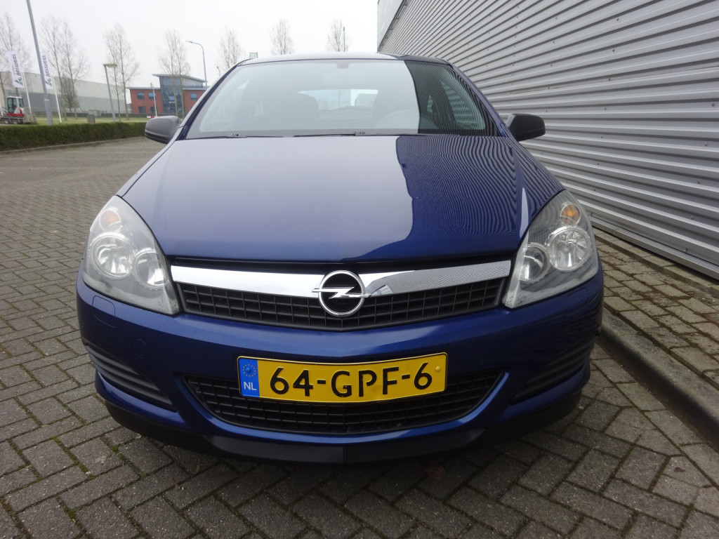 Opel Astra gtc 1.8 business airco / elektr. ramen / cruise control / nap