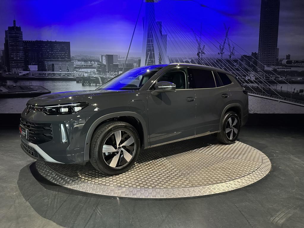 Volkswagen Tayron 1.5 ehybrid life edition *acc*camera*led*appconnect*