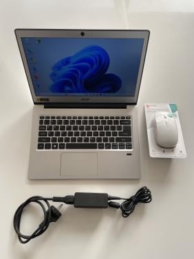 Acer 13 inch laptop - Zakelijk of voor studie
