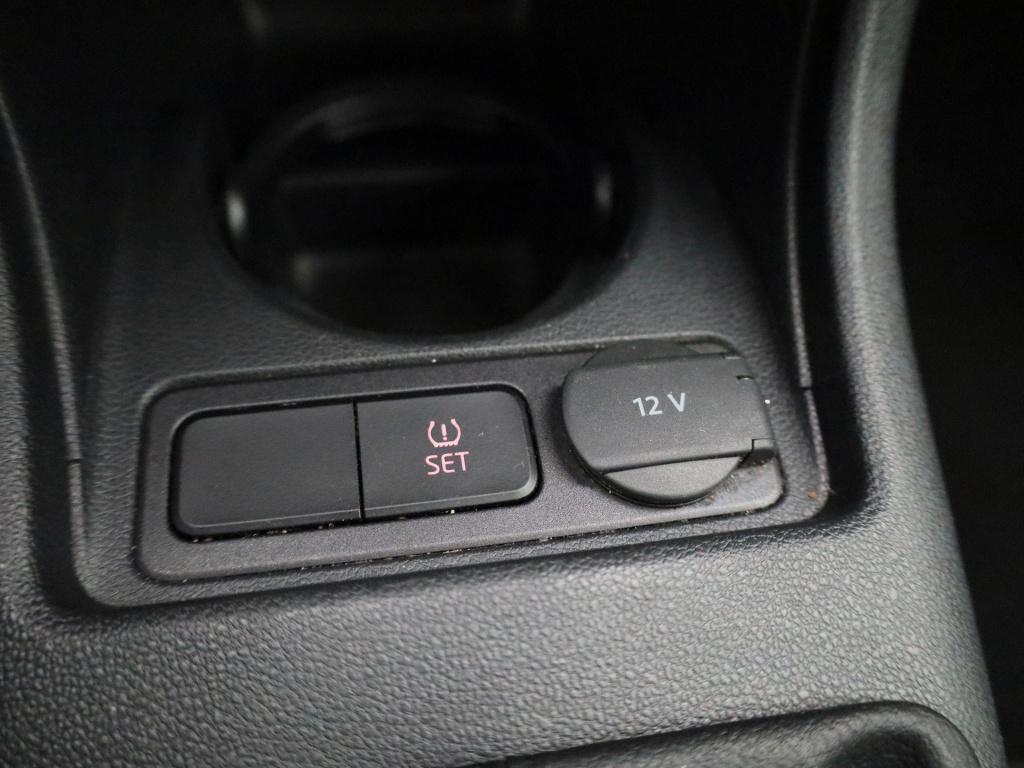 Volkswagen UP! 1.0 | dab | bluetooth | airco | 5-deurs