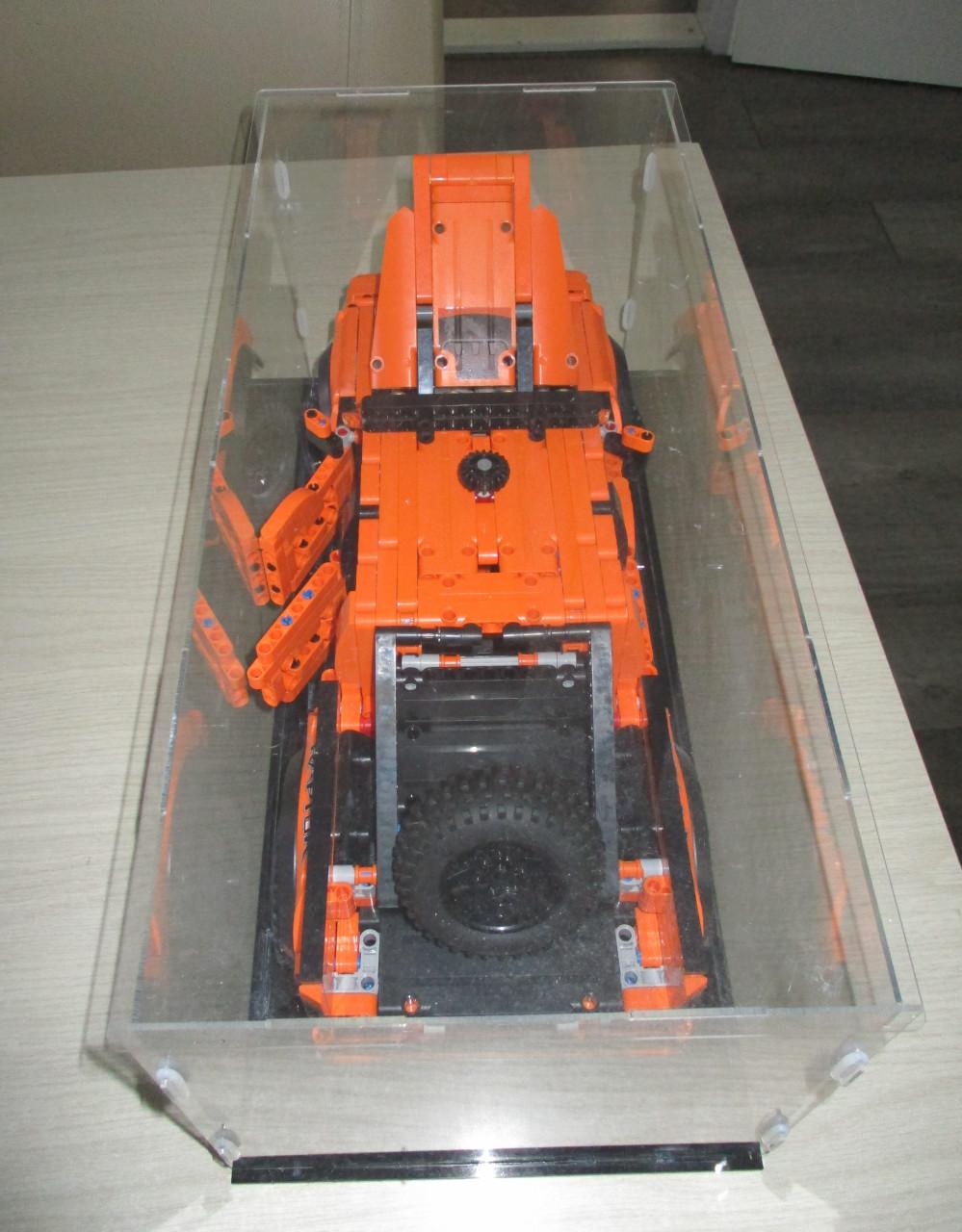 Technis lego   Ford F150     in vitrine