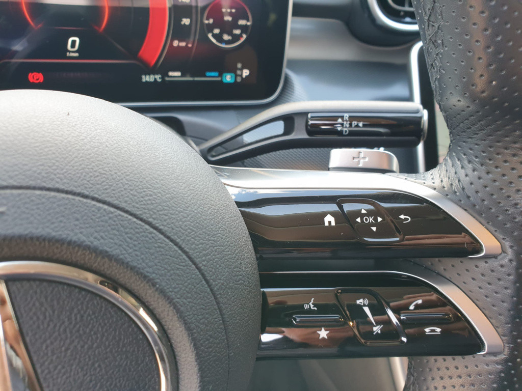 Mercedes-Benz C-Klasse 300 amg line 258pk mhev 9g-tronic
