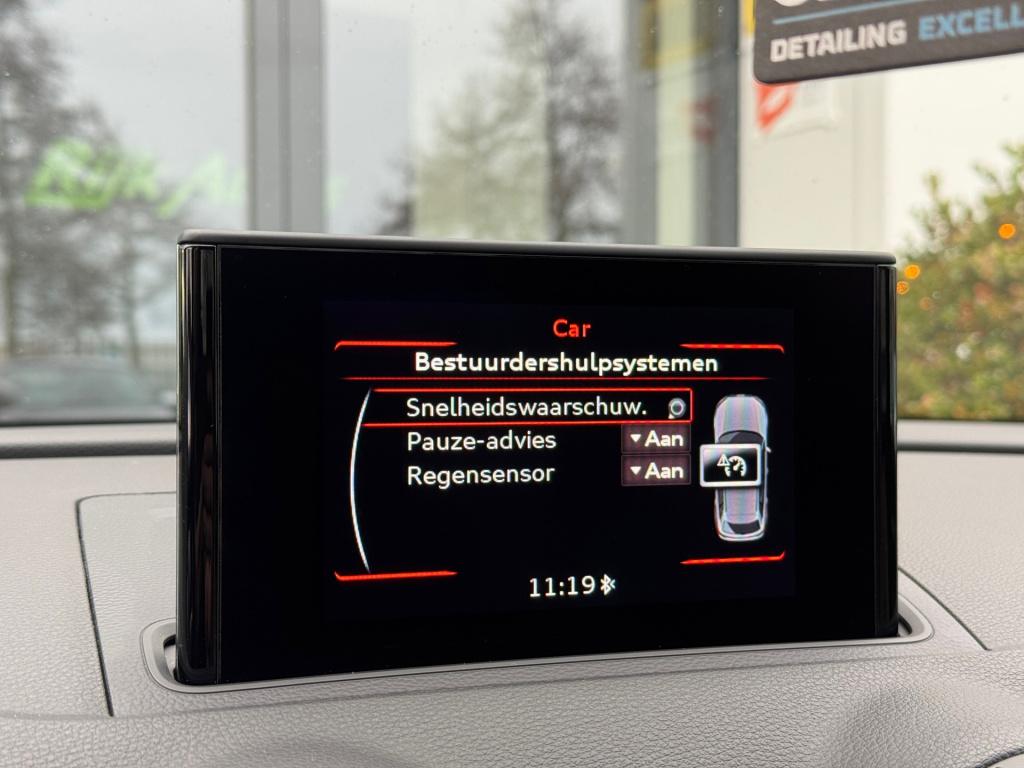 Audi A3 sportback 1.4 tfsi cod s-line * leder * navigatie * nap