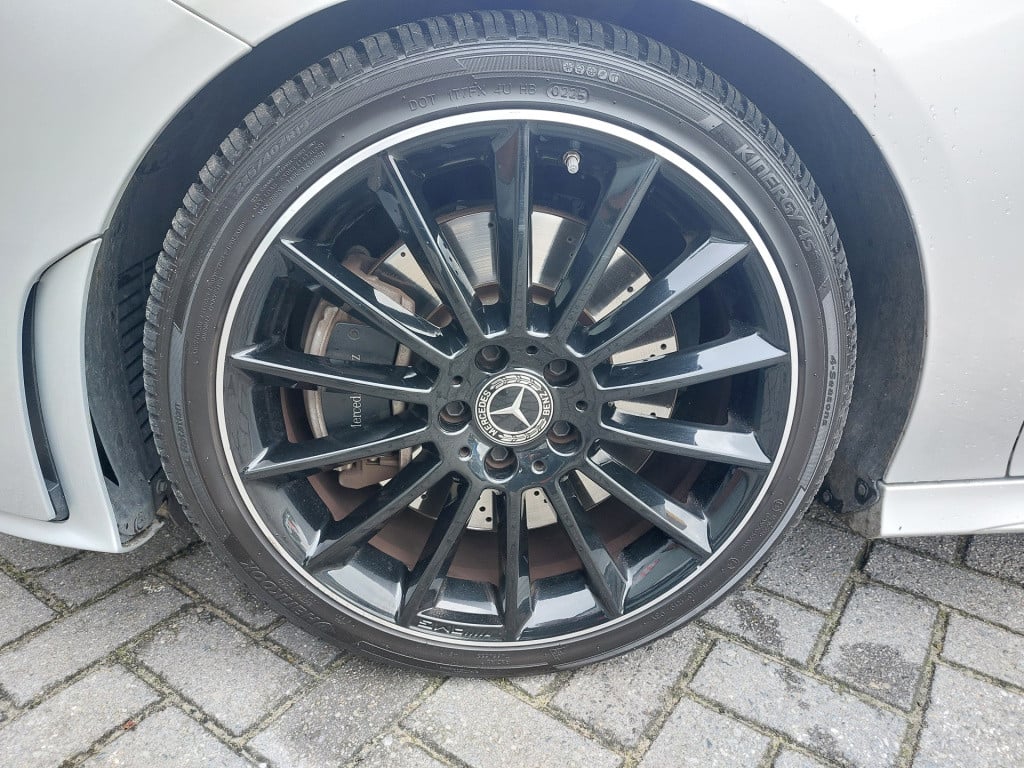 Mercedes-Benz Cla shooting brake 250 premium plus | zeer rijk uitgerust