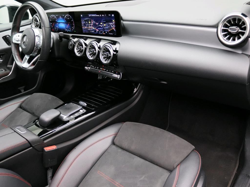 Mercedes-Benz A-Klasse 180 business solution amg amg line | night pakket |