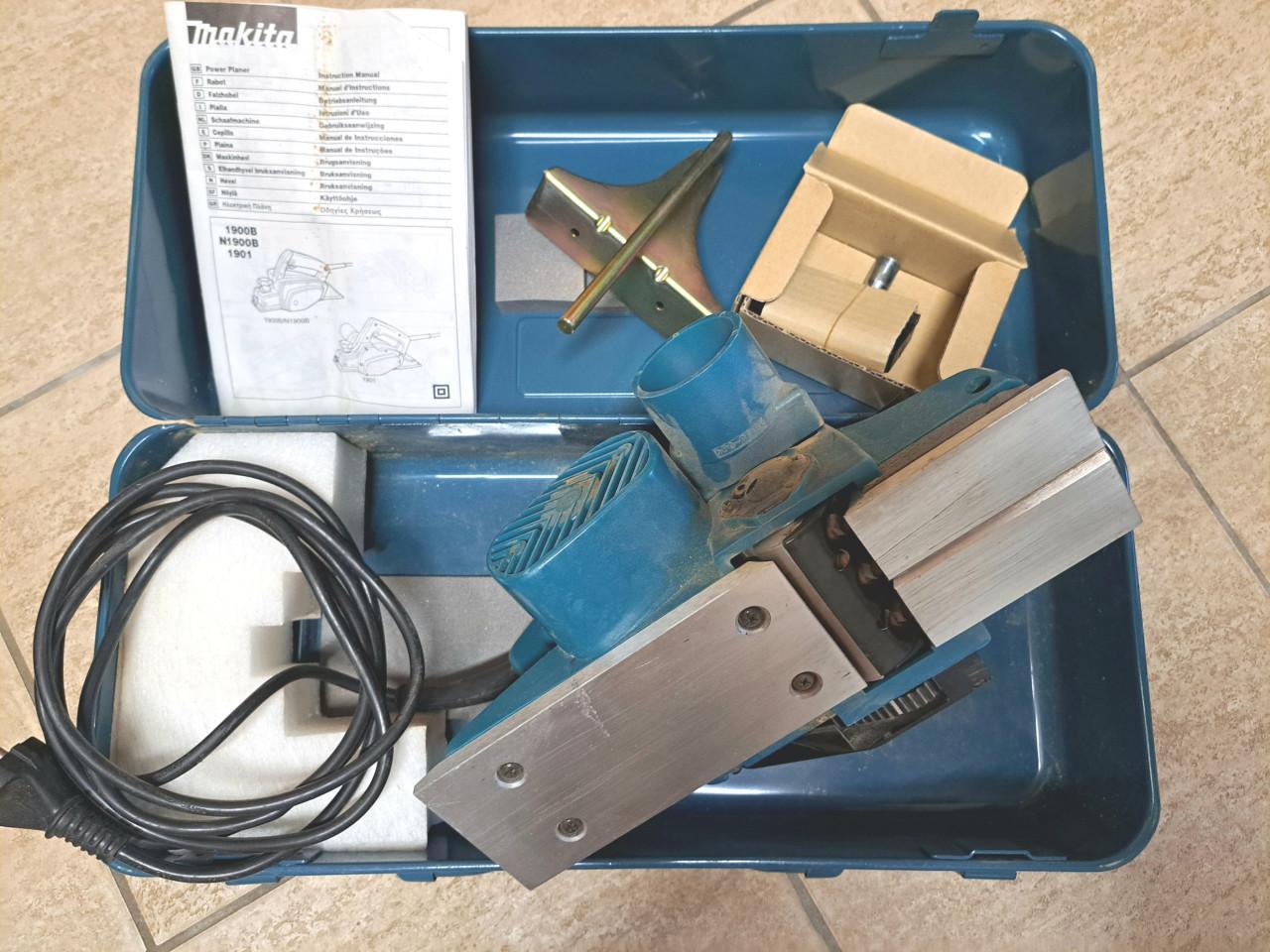 Makita schaaf type 1901 compleet in metalen box