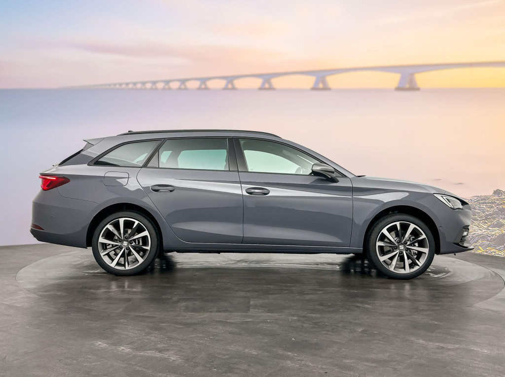 Seat Leon sportstourer 1.5 tsi e-hybrid fr phev first edition