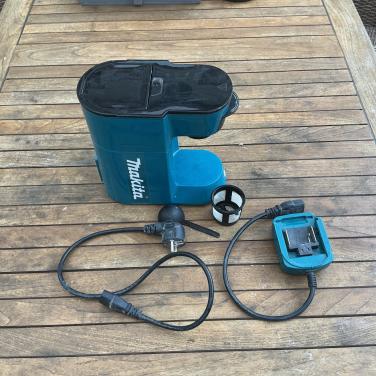 Makita koffiezetapparaat 18v / 220v