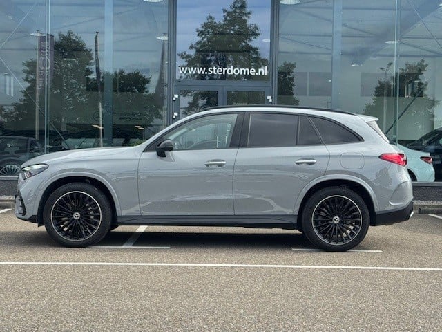 Mercedes-Benz Glc 300e 4matic amg line l panoramadak l night l memory l weg