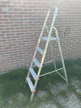 Lichtgewicht huishoudelijk Trap 5 treden