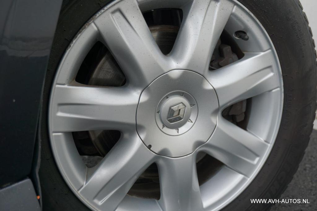 Renault Laguna estate 2.0 16v sélection business