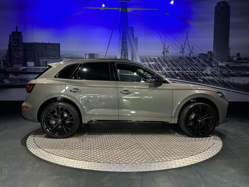 Audi Q5 50 tfsi e s edition *keyless*camera*appconnect*acc*trekhaak*