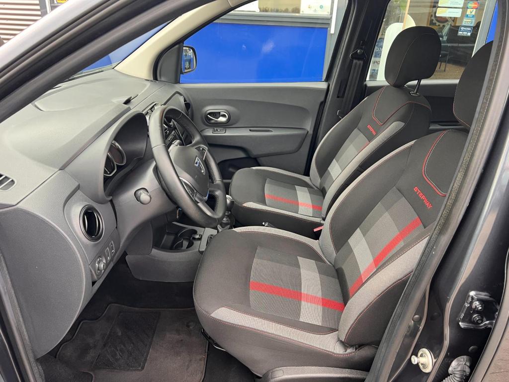 Dacia Lodgy 1.3 tce tech road 7p. navi, trekhaak enz..