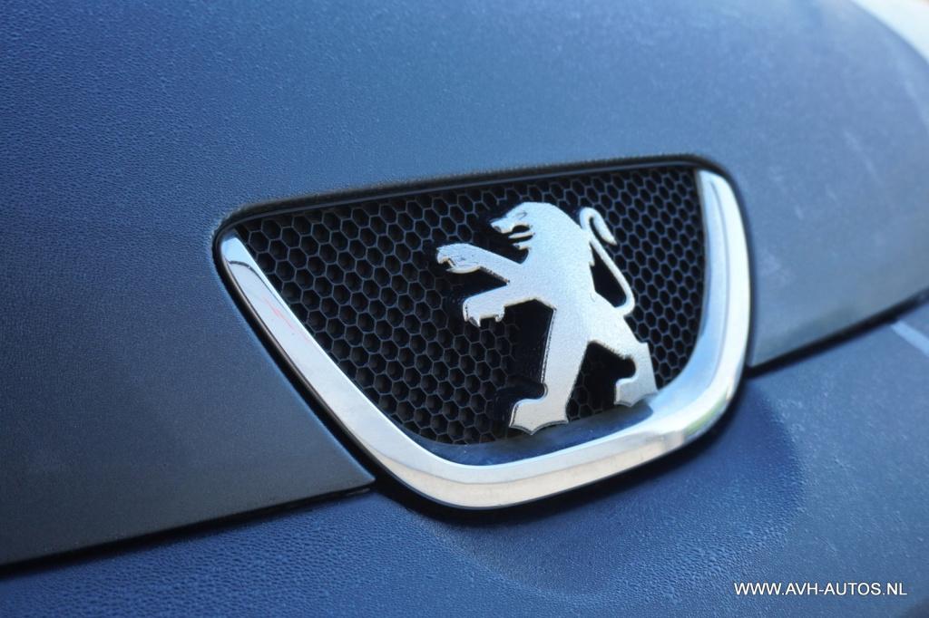 Peugeot 107 1.0-12v xs
