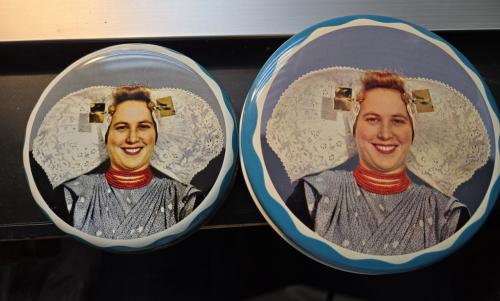 2 ronde blikken van L.J. Joosse Echte Zeeuwse roomboterbabbelaars