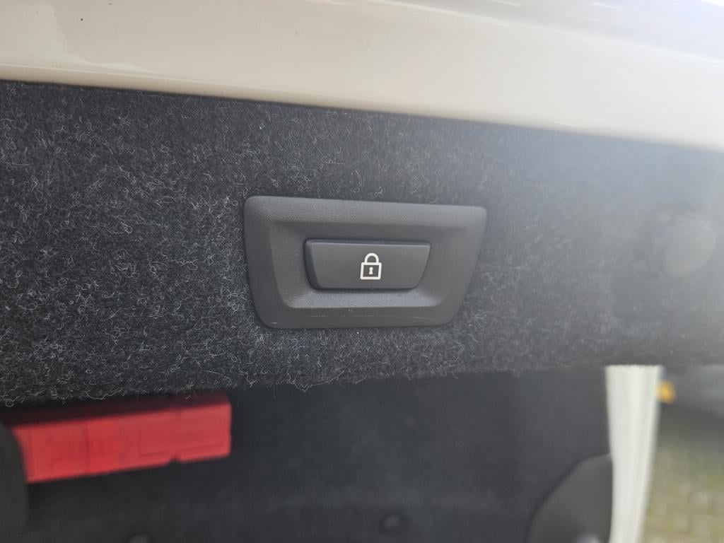 BMW 5 Serie m550i xdrive high executive | head-up | elek. trekhaak