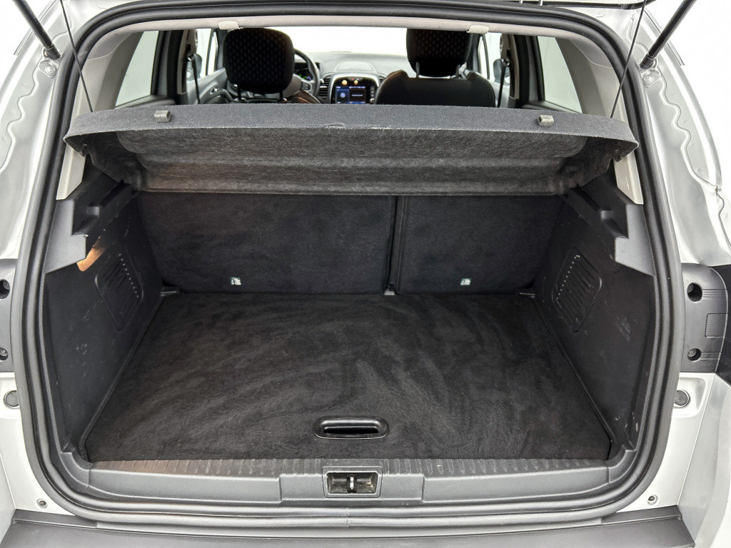 Renault Captur 1.3 tce intens / trekhaak / bose sound / camera / carplay-an