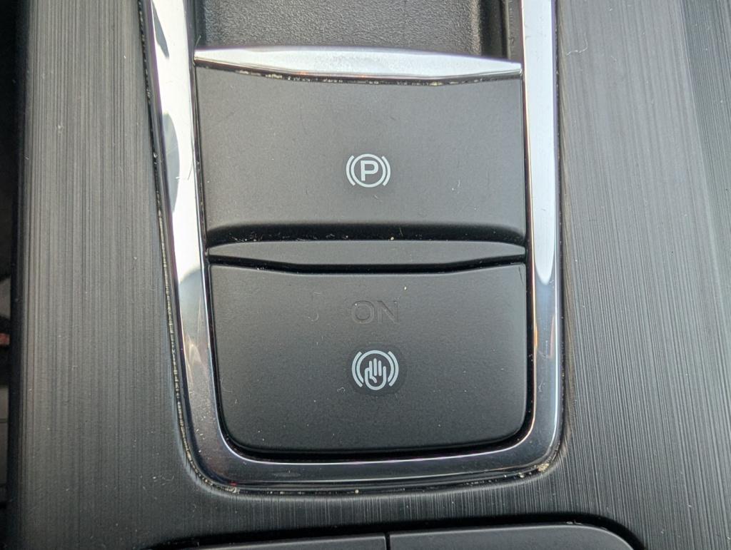 Ford Kuga 2.5 phev e-cvt 225pk st-line x , adaptive cc , panodak , winterpa