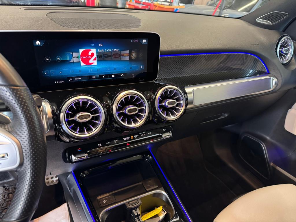 Mercedes-Benz 200-klasse glb amg night-pakket automaat , wegklapbare trekha