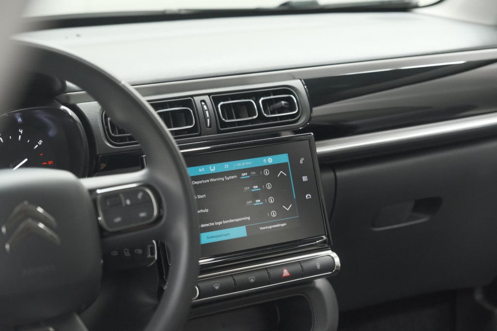 Citroen C3 puretech 110 eat6 max | apple carplay | parkeersensoren | climat