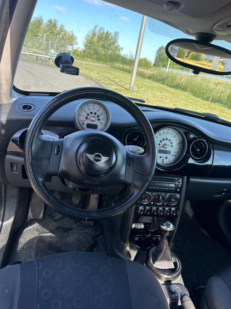 Mini 1.6 16v one 2006 zwart