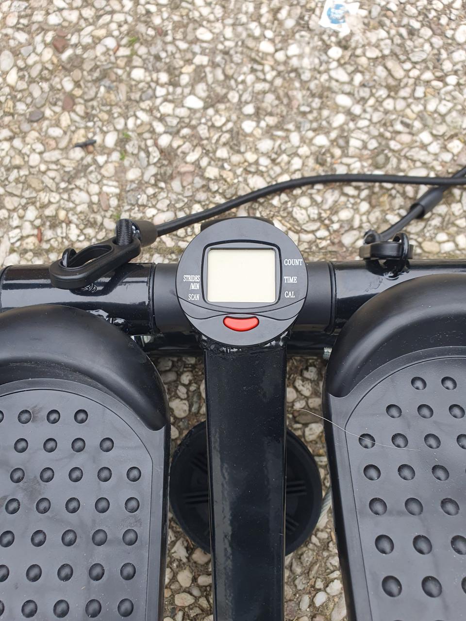 Fitby mini stepper hometrainer met display + banden