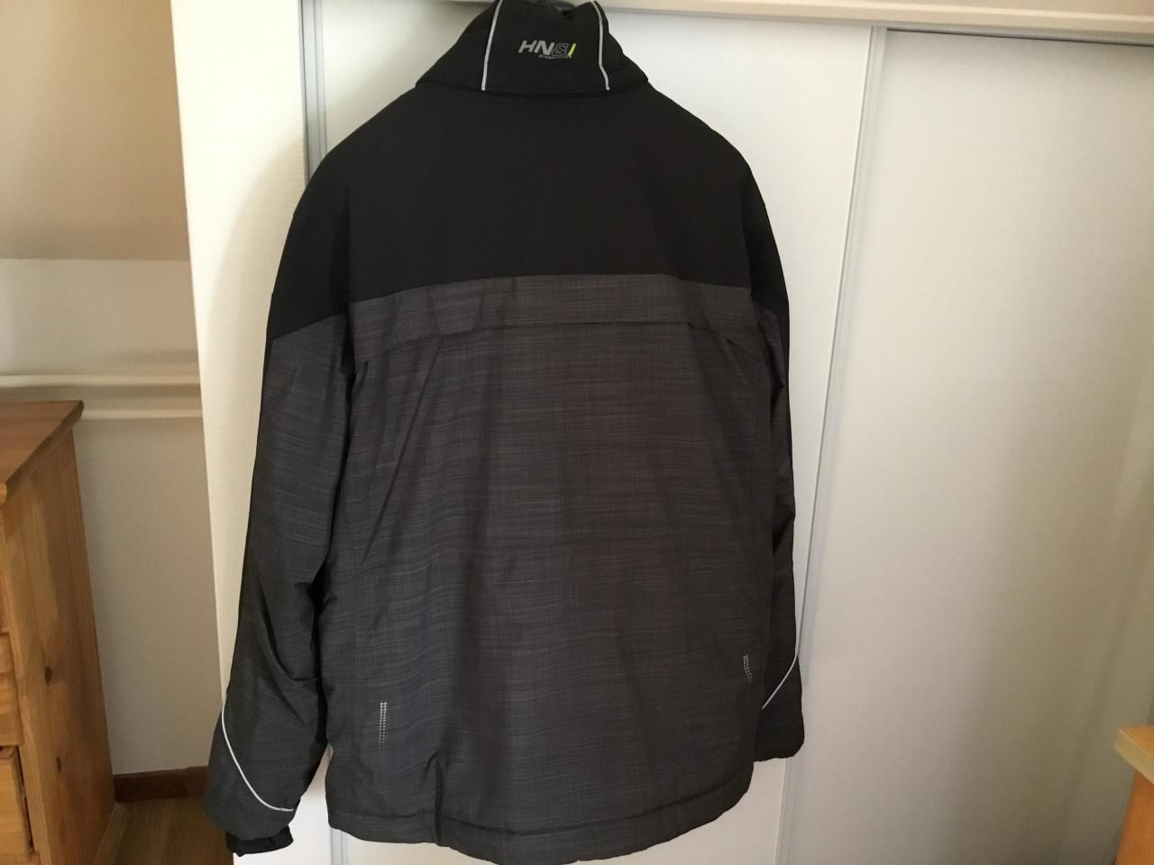 Ski- Jack.   Human Nature.  Maat XXL