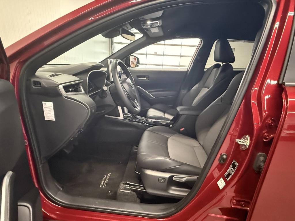 Toyota Corolla Cross 2.0 hp hybrid first ed| adap.cruise| stoel+stuur verw|